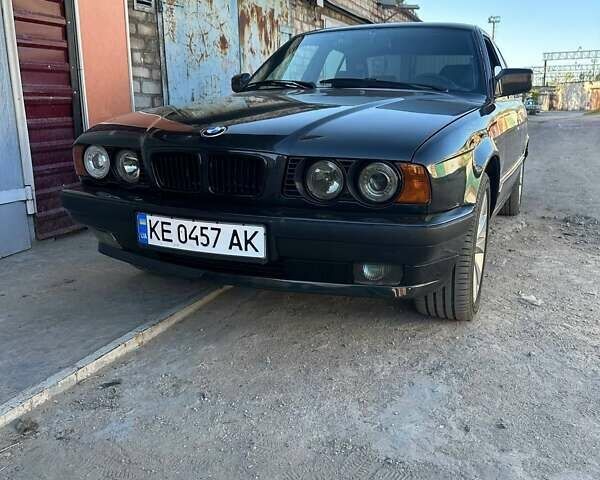 Чорний БМВ 5 Серія, об'ємом двигуна 1.99 л та пробігом 220 тис. км за 3500 $, фото 6 на Automoto.ua
