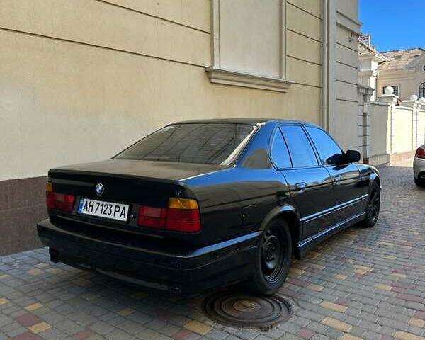 Чорний БМВ 5 Серія, об'ємом двигуна 2.49 л та пробігом 100 тис. км за 3000 $, фото 4 на Automoto.ua