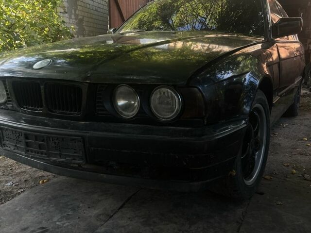 Черный БМВ 5 Серия, объемом двигателя 2.5 л и пробегом 100 тыс. км за 1190 $, фото 1 на Automoto.ua