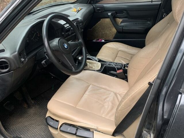 Чорний БМВ 5 Серія, об'ємом двигуна 2 л та пробігом 495 тис. км за 3000 $, фото 5 на Automoto.ua