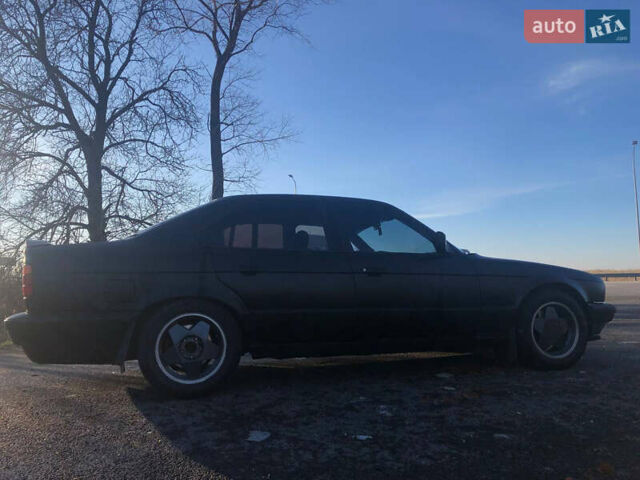 Чорний БМВ 5 Серія, об'ємом двигуна 2.5 л та пробігом 370 тис. км за 2050 $, фото 4 на Automoto.ua