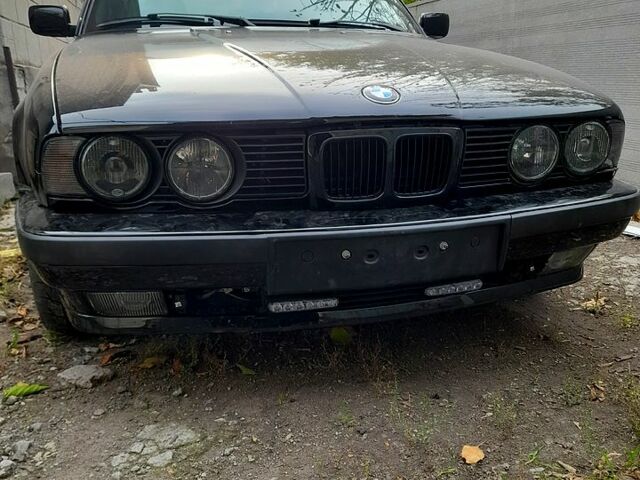 Чорний БМВ 5 Серія, об'ємом двигуна 2.5 л та пробігом 0 тис. км за 2000 $, фото 6 на Automoto.ua