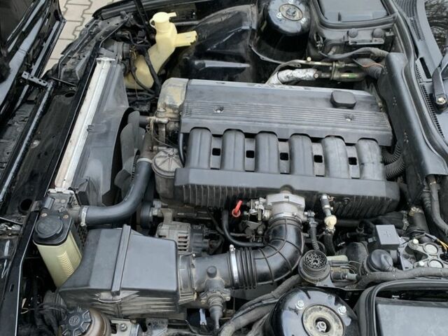 Черный БМВ 5 Серия, объемом двигателя 2.5 л и пробегом 350 тыс. км за 4000 $, фото 8 на Automoto.ua