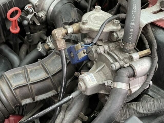 Чорний БМВ 5 Серія, об'ємом двигуна 2 л та пробігом 490 тис. км за 3800 $, фото 8 на Automoto.ua