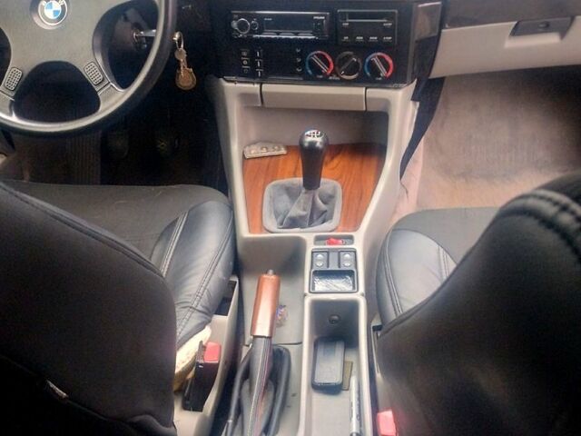 Чорний БМВ 5 Серія, об'ємом двигуна 2.5 л та пробігом 300 тис. км за 1180 $, фото 2 на Automoto.ua