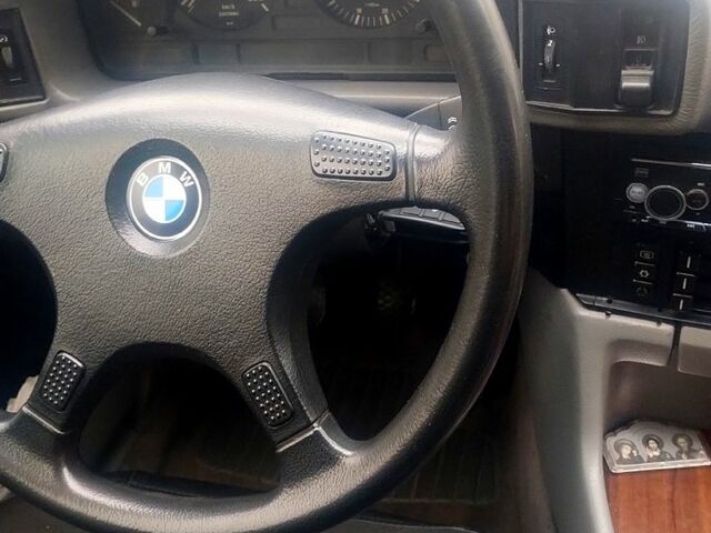 Чорний БМВ 5 Серія, об'ємом двигуна 2.5 л та пробігом 300 тис. км за 1180 $, фото 3 на Automoto.ua