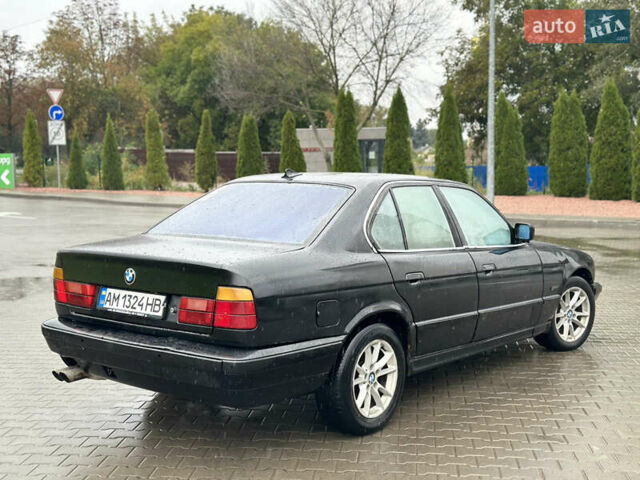 Черный БМВ 5 Серия, объемом двигателя 2.5 л и пробегом 300 тыс. км за 1650 $, фото 3 на Automoto.ua