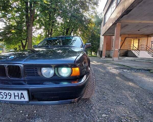 Чорний БМВ 5 Серія, об'ємом двигуна 2.5 л та пробігом 300 тис. км за 3500 $, фото 12 на Automoto.ua