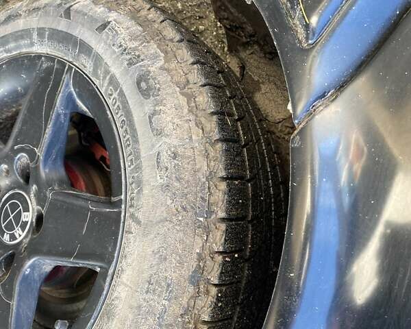 Черный БМВ 5 Серия, объемом двигателя 2 л и пробегом 300 тыс. км за 2100 $, фото 4 на Automoto.ua