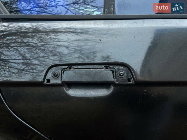 Черный БМВ 5 Серия, объемом двигателя 3 л и пробегом 380 тыс. км за 2000 $, фото 6 на Automoto.ua