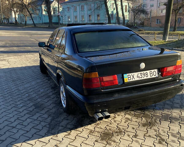 Черный БМВ 5 Серия, объемом двигателя 2 л и пробегом 350 тыс. км за 2100 $, фото 4 на Automoto.ua