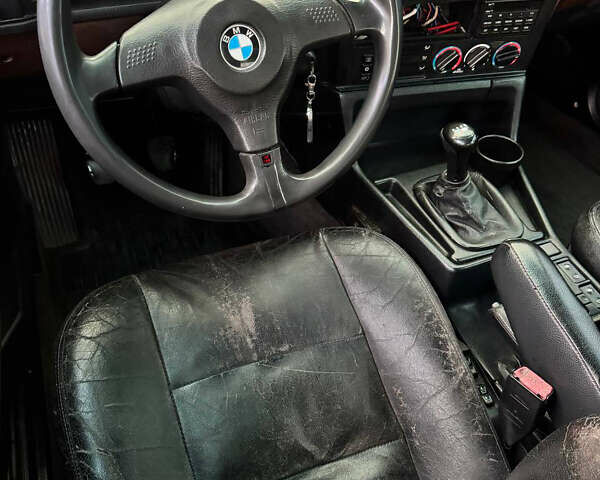 Чорний БМВ 5 Серія, об'ємом двигуна 2.49 л та пробігом 300 тис. км за 2450 $, фото 6 на Automoto.ua