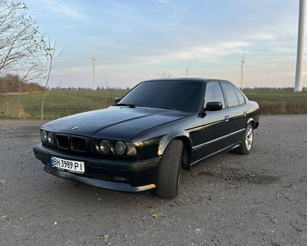 Чорний БМВ 5 Серія, об'ємом двигуна 2.49 л та пробігом 300 тис. км за 2450 $, фото 1 на Automoto.ua