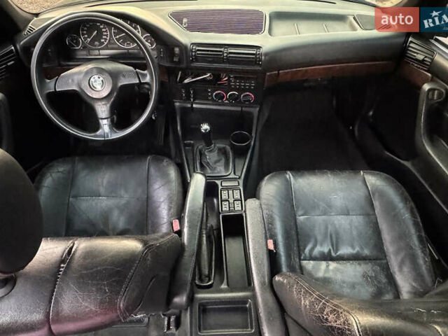 Чорний БМВ 5 Серія, об'ємом двигуна 2.49 л та пробігом 300 тис. км за 2450 $, фото 5 на Automoto.ua