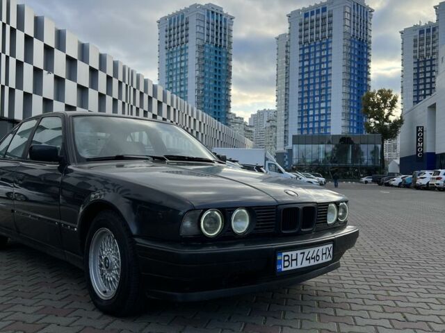 Черный БМВ 5 Серия, объемом двигателя 2 л и пробегом 199 тыс. км за 2000 $, фото 3 на Automoto.ua