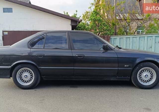 Чорний БМВ 5 Серія, об'ємом двигуна 1.8 л та пробігом 384 тис. км за 2500 $, фото 5 на Automoto.ua