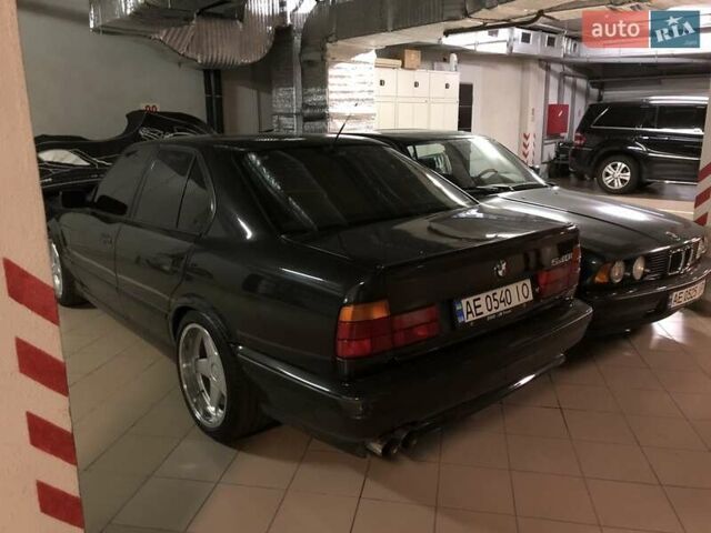 Черный БМВ 5 Серия, объемом двигателя 4 л и пробегом 350 тыс. км за 8900 $, фото 11 на Automoto.ua