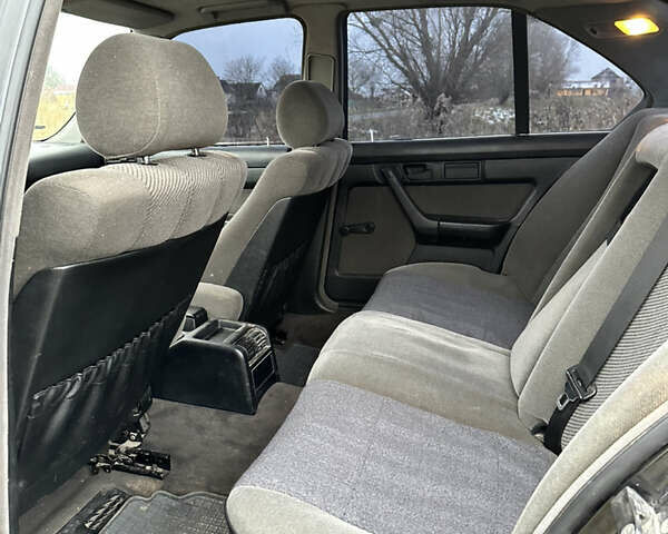 Чорний БМВ 5 Серія, об'ємом двигуна 2.5 л та пробігом 250 тис. км за 2700 $, фото 12 на Automoto.ua