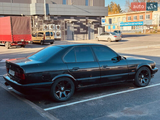 Черный БМВ 5 Серия, объемом двигателя 2 л и пробегом 350 тыс. км за 3450 $, фото 5 на Automoto.ua