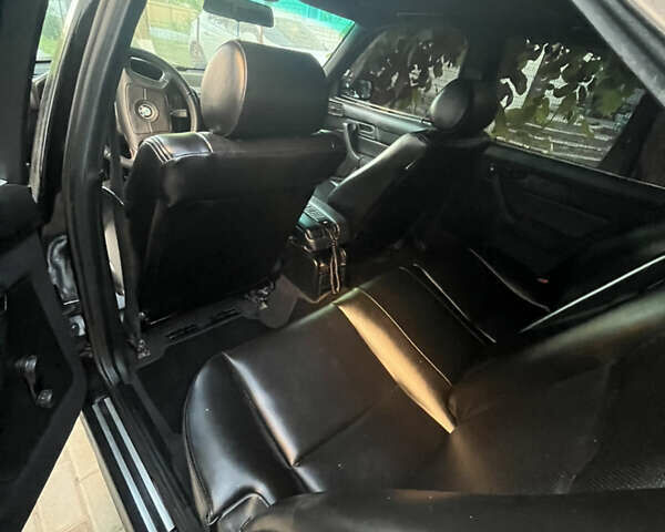 Черный БМВ 5 Серия, объемом двигателя 1.8 л и пробегом 400 тыс. км за 3000 $, фото 6 на Automoto.ua