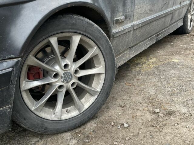 Чорний БМВ 5 Серія, об'ємом двигуна 2.5 л та пробігом 1 тис. км за 2500 $, фото 3 на Automoto.ua