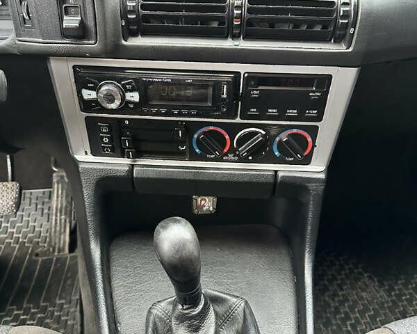 Чорний БМВ 5 Серія, об'ємом двигуна 2.5 л та пробігом 250 тис. км за 2700 $, фото 14 на Automoto.ua