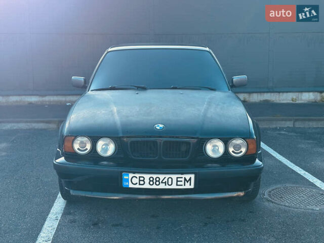 Черный БМВ 5 Серия, объемом двигателя 2 л и пробегом 350 тыс. км за 3450 $, фото 1 на Automoto.ua