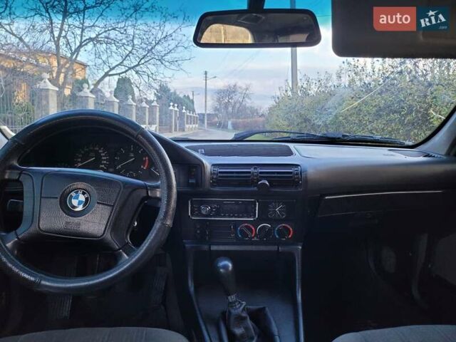 Чорний БМВ 5 Серія, об'ємом двигуна 2.5 л та пробігом 300 тис. км за 2200 $, фото 3 на Automoto.ua