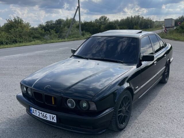 Чорний БМВ 5 Серія, об'ємом двигуна 3 л та пробігом 333 тис. км за 4499 $, фото 3 на Automoto.ua