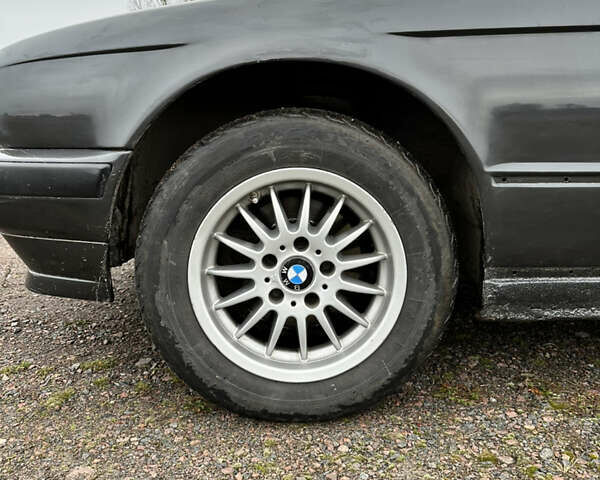 Чорний БМВ 5 Серія, об'ємом двигуна 2.5 л та пробігом 250 тис. км за 2700 $, фото 8 на Automoto.ua