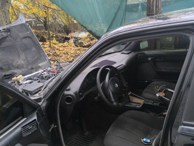 Черный БМВ 5 Серия, объемом двигателя 3 л и пробегом 198 тыс. км за 2500 $, фото 5 на Automoto.ua