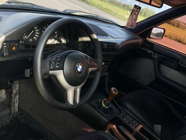 Чорний БМВ 5 Серія, об'ємом двигуна 3 л та пробігом 333 тис. км за 4499 $, фото 8 на Automoto.ua