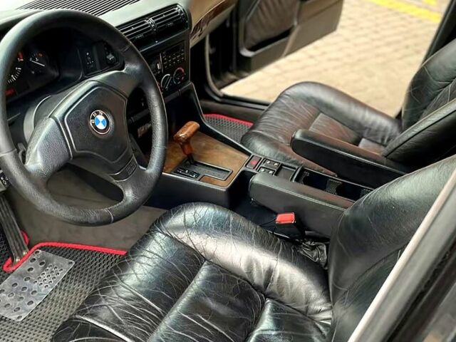 Черный БМВ 5 Серия, объемом двигателя 2.5 л и пробегом 415 тыс. км за 2300 $, фото 5 на Automoto.ua