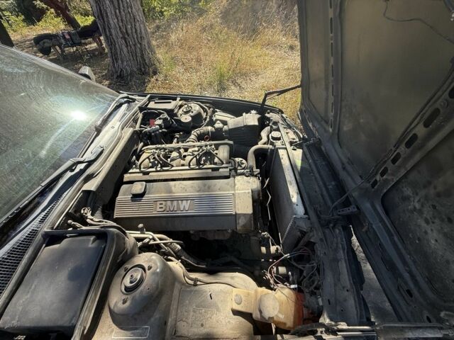 Черный БМВ 5 Серия, объемом двигателя 2 л и пробегом 500 тыс. км за 2000 $, фото 5 на Automoto.ua