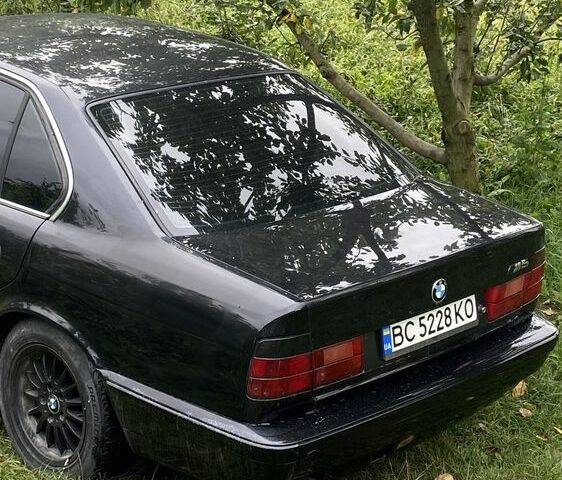 Черный БМВ 5 Серия, объемом двигателя 2 л и пробегом 3 тыс. км за 2200 $, фото 4 на Automoto.ua