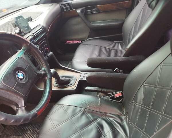 Черный БМВ 5 Серия, объемом двигателя 2.5 л и пробегом 403 тыс. км за 2002 $, фото 3 на Automoto.ua