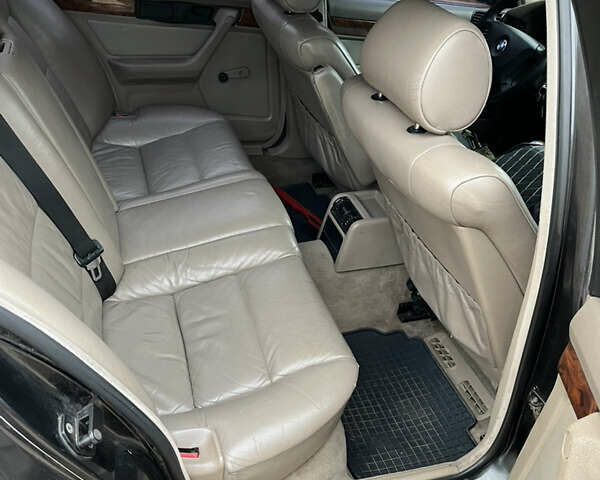 Черный БМВ 5 Серия, объемом двигателя 2 л и пробегом 349 тыс. км за 3000 $, фото 36 на Automoto.ua