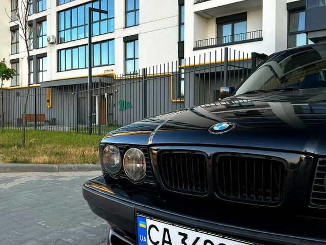 Черный БМВ 5 Серия, объемом двигателя 2.5 л и пробегом 415 тыс. км за 2300 $, фото 1 на Automoto.ua