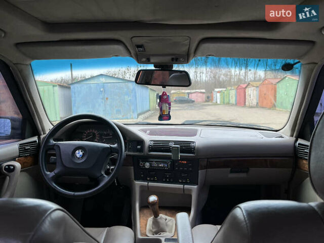 Черный БМВ 5 Серия, объемом двигателя 2 л и пробегом 349 тыс. км за 3000 $, фото 32 на Automoto.ua