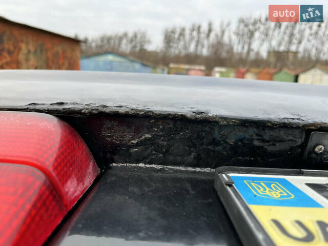 Черный БМВ 5 Серия, объемом двигателя 2 л и пробегом 349 тыс. км за 3000 $, фото 20 на Automoto.ua