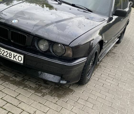 Черный БМВ 5 Серия, объемом двигателя 2 л и пробегом 3 тыс. км за 2200 $, фото 2 на Automoto.ua