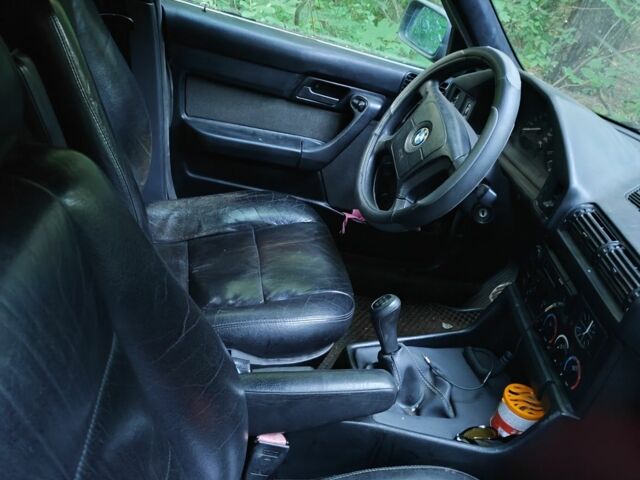 Чорний БМВ 5 Серія, об'ємом двигуна 1.8 л та пробігом 777 тис. км за 2700 $, фото 1 на Automoto.ua