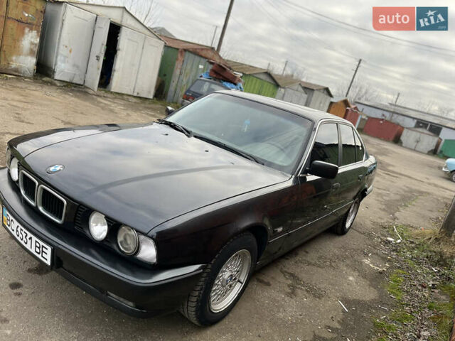 Черный БМВ 5 Серия, объемом двигателя 2 л и пробегом 349 тыс. км за 3000 $, фото 3 на Automoto.ua