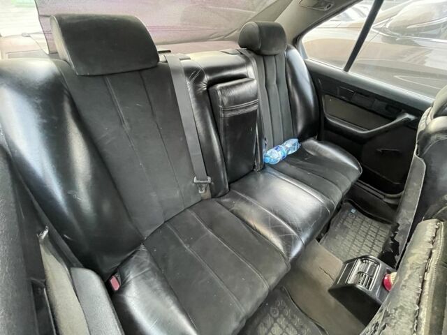 Черный БМВ 5 Серия, объемом двигателя 2 л и пробегом 777 тыс. км за 4000 $, фото 2 на Automoto.ua