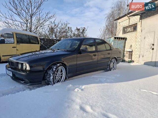 Черный БМВ 5 Серия, объемом двигателя 3 л и пробегом 420 тыс. км за 5999 $, фото 1 на Automoto.ua