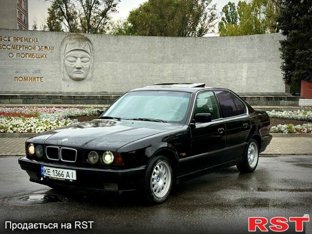 Черный БМВ 5 Серия, объемом двигателя 2.5 л и пробегом 500 тыс. км за 1750 $, фото 3 на Automoto.ua