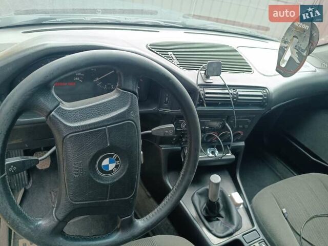 Черный БМВ 5 Серия, объемом двигателя 2.5 л и пробегом 320 тыс. км за 3600 $, фото 10 на Automoto.ua