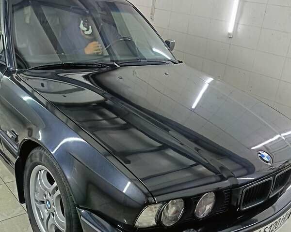 Черный БМВ 5 Серия, объемом двигателя 3 л и пробегом 525 тыс. км за 7400 $, фото 5 на Automoto.ua