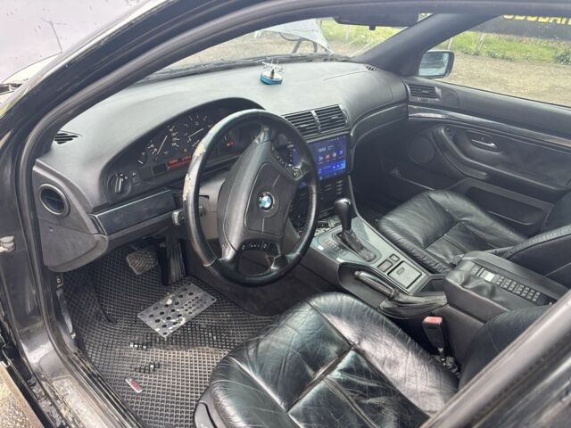 Чорний БМВ 5 Серія, об'ємом двигуна 2.8 л та пробігом 303 тис. км за 4400 $, фото 8 на Automoto.ua