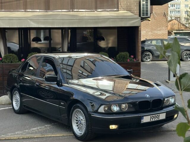 Черный БМВ 5 Серия, объемом двигателя 2.5 л и пробегом 300 тыс. км за 4999 $, фото 8 на Automoto.ua